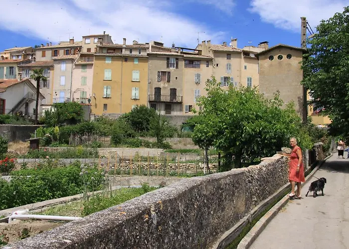 Couette-café La Grande Dame 3*